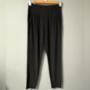 Jessica Simpson Black High-Waisted Pull On Stretchy Cropped Work Pants.  X-Small